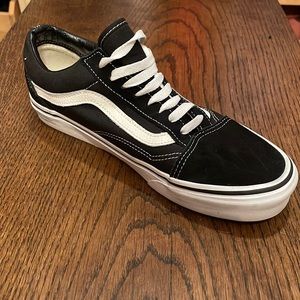 Size 10.5 Women’s Vans